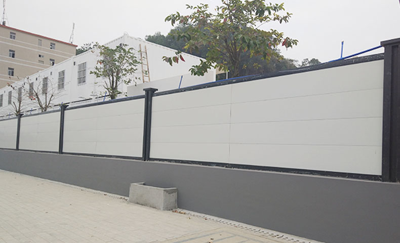 <b>圍擋，城市文明建設(shè)中的一道風(fēng)景</b>